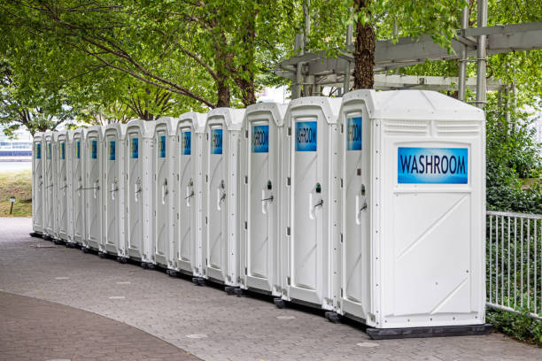 Best Porta potty rental near me  in Trinity, FL